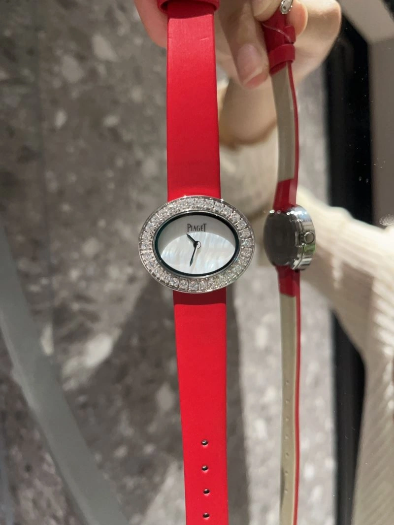 Versatile PIAGET Watches 198601