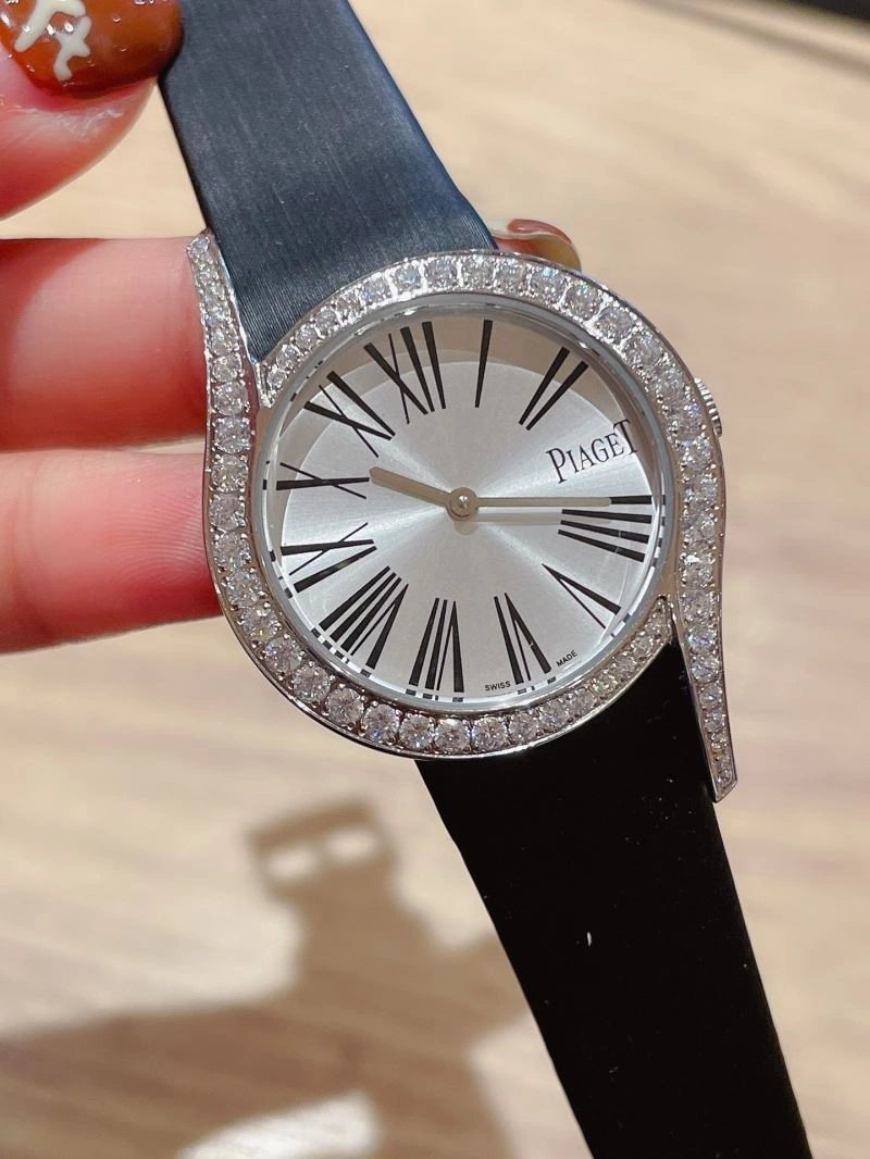 Vibrant PIAGET Watches 198577