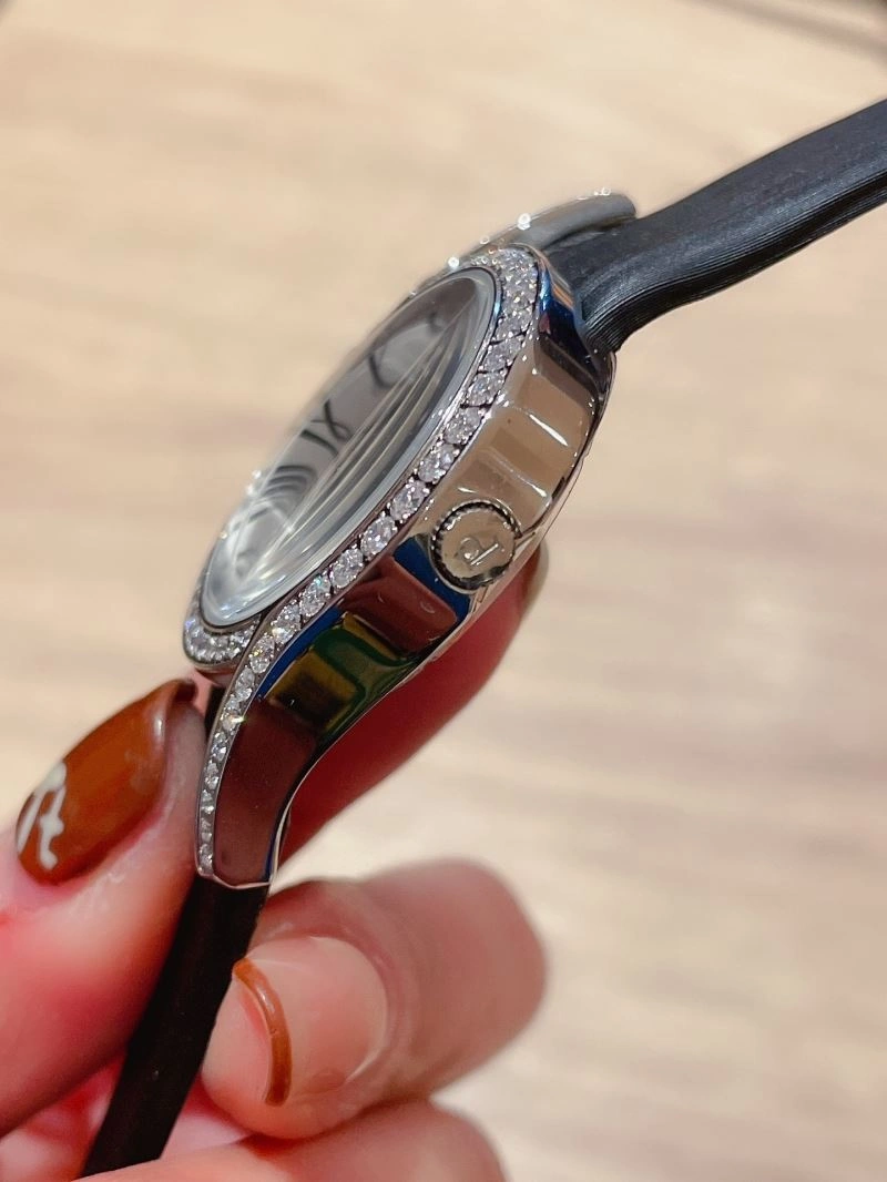 Vibrant PIAGET Watches 198577