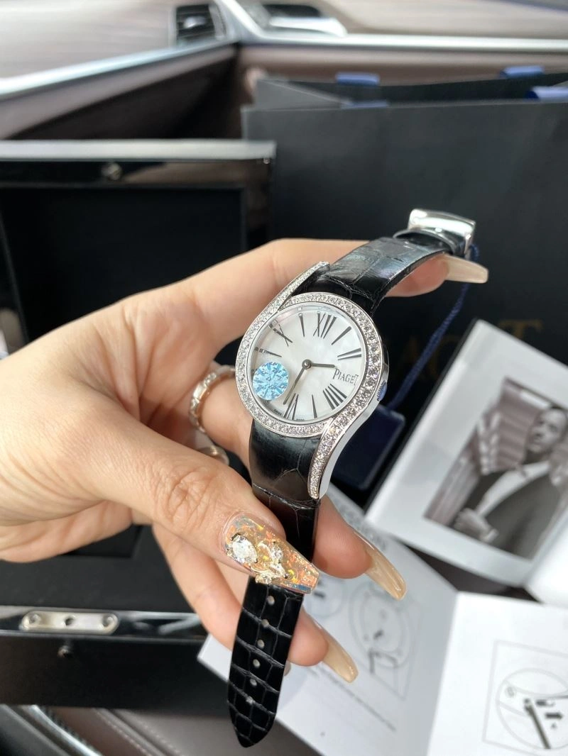 Snug PIAGET Watches 198548
