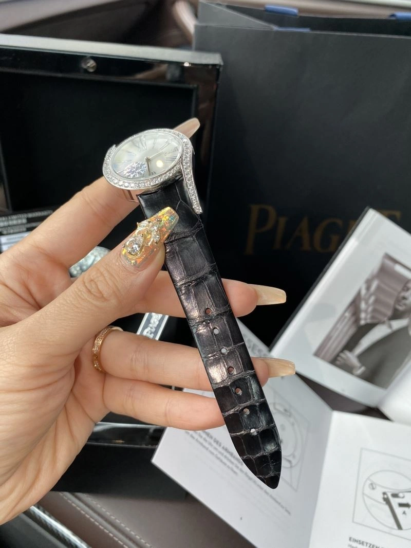 Snug PIAGET Watches 198548