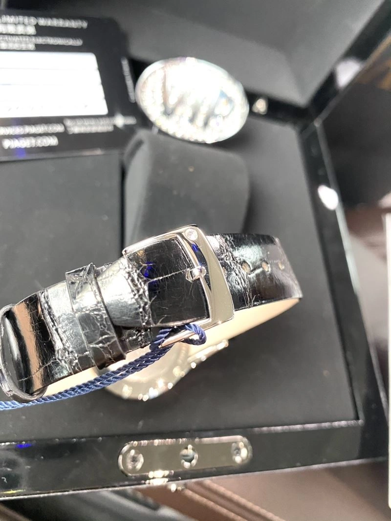 Snug PIAGET Watches 198548