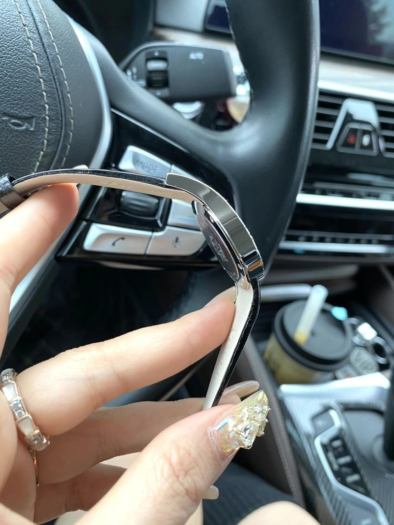 Snug PIAGET Watches 198548