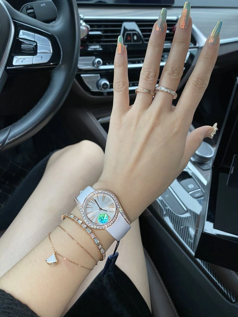 Versatile PIAGET Watches 198545