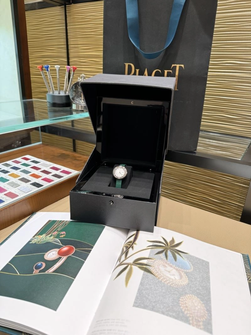 PIAGET Watches StreetReady 198540