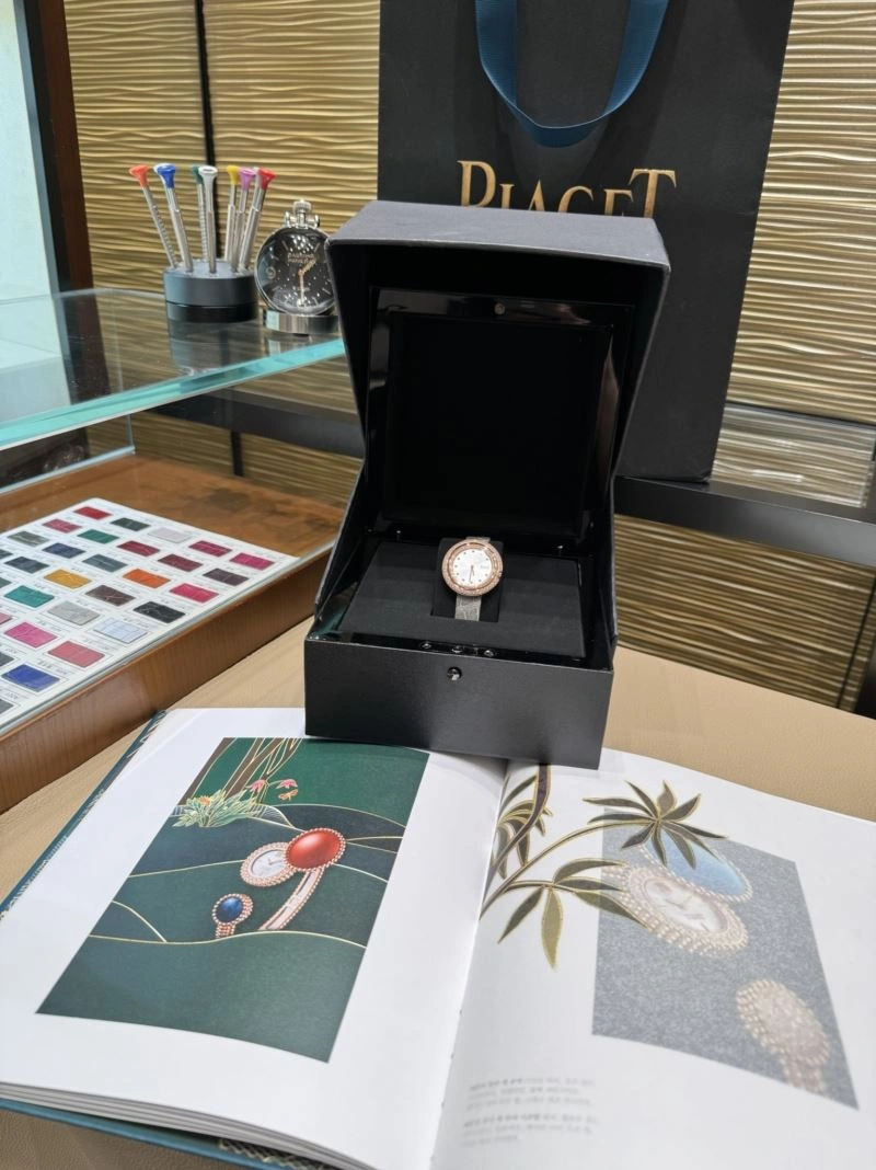 ModernLook PIAGET Watches 198533