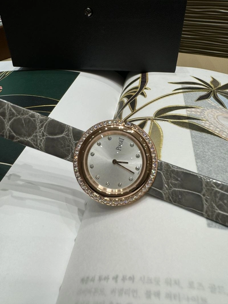 ModernLook PIAGET Watches 198533