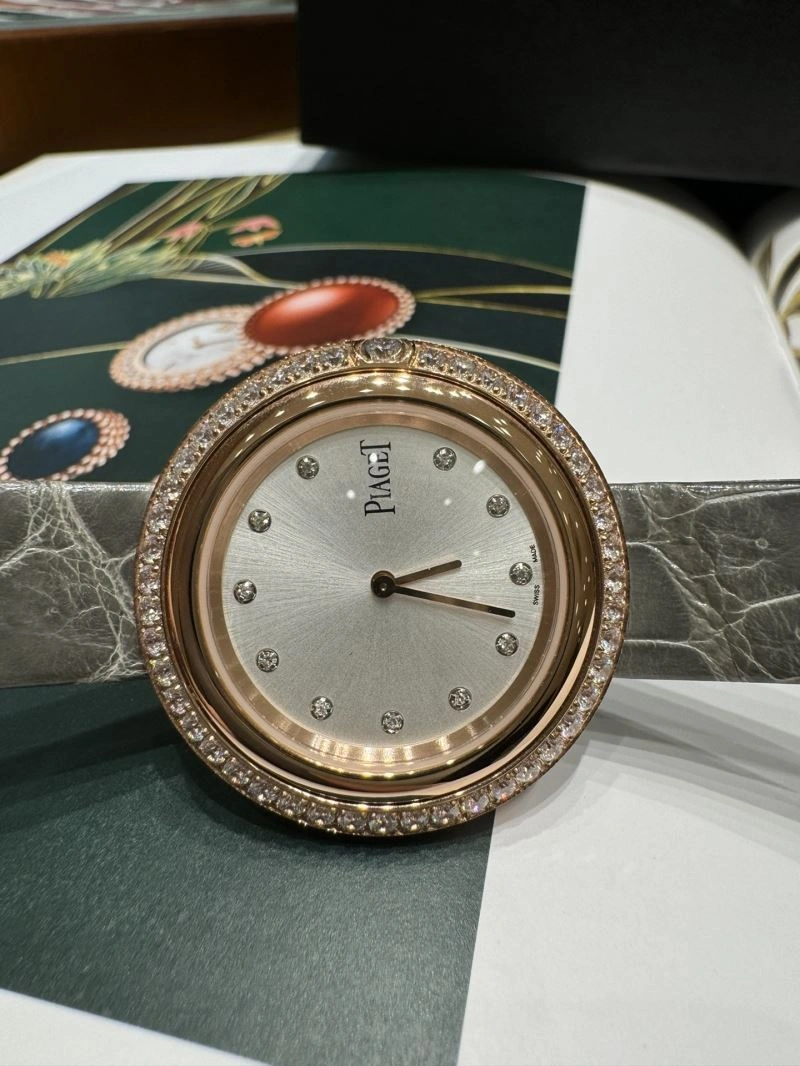 ModernLook PIAGET Watches 198533