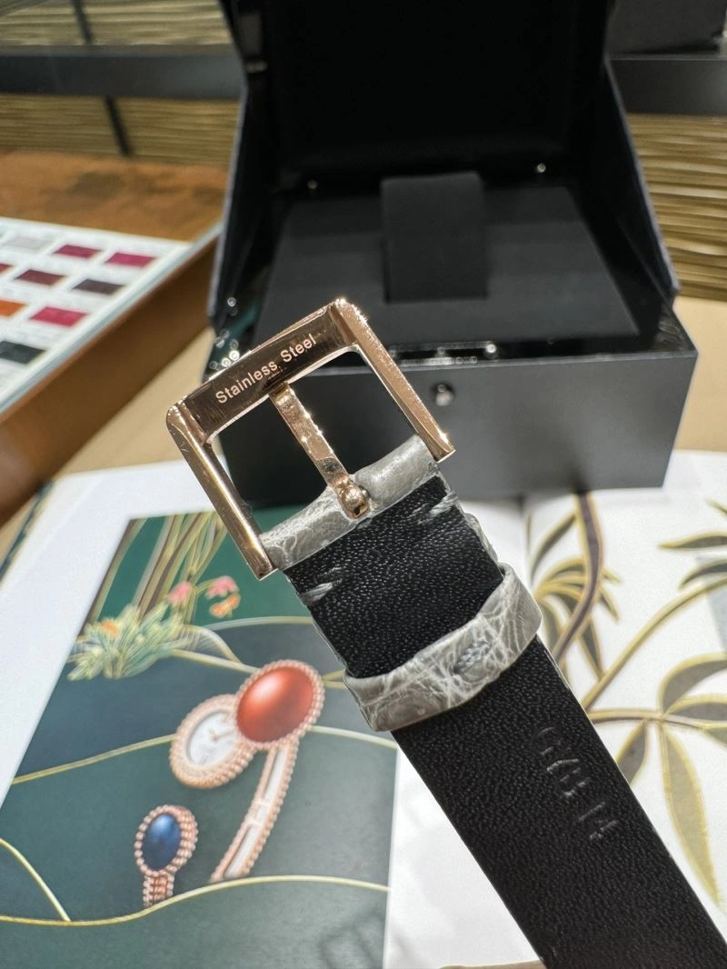 ModernLook PIAGET Watches 198533