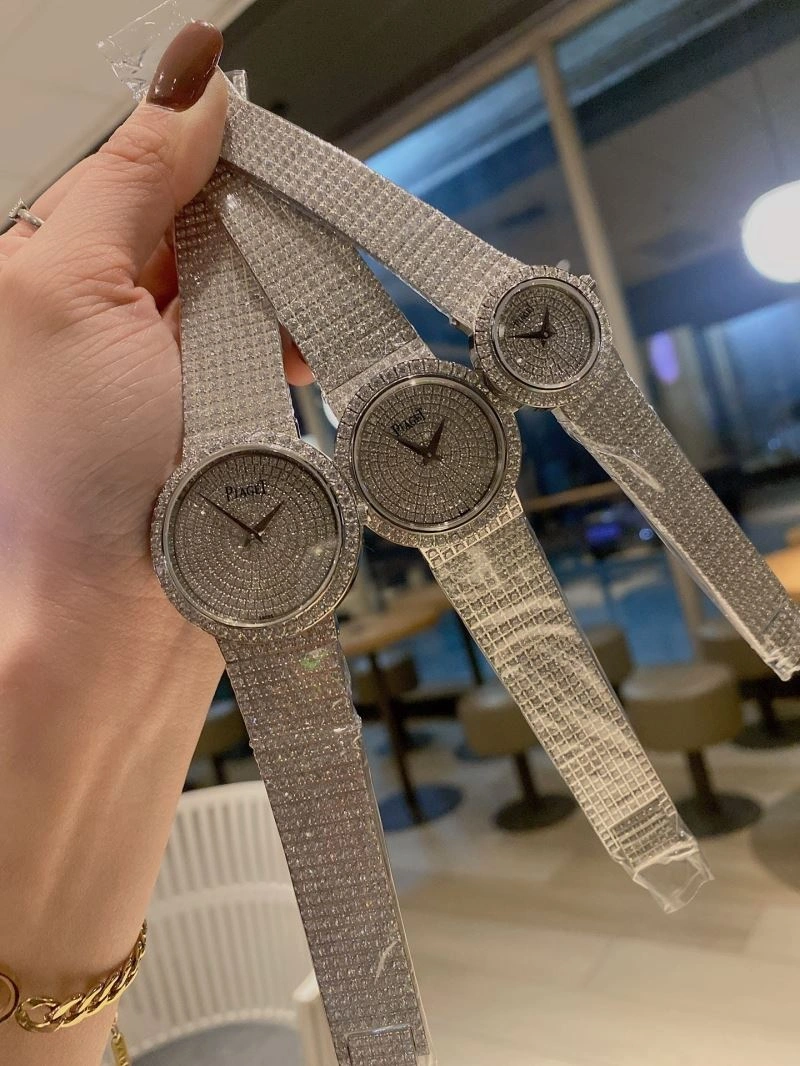 Compact PIAGET Watches 198496