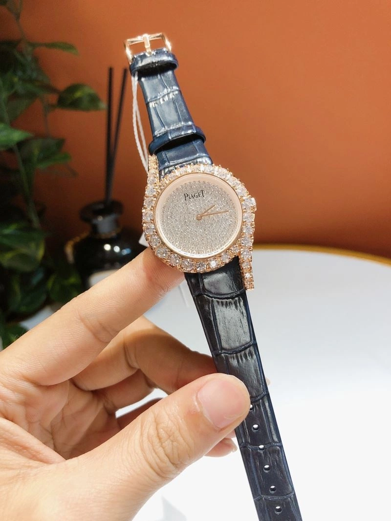 Functional PIAGET Watches 198524