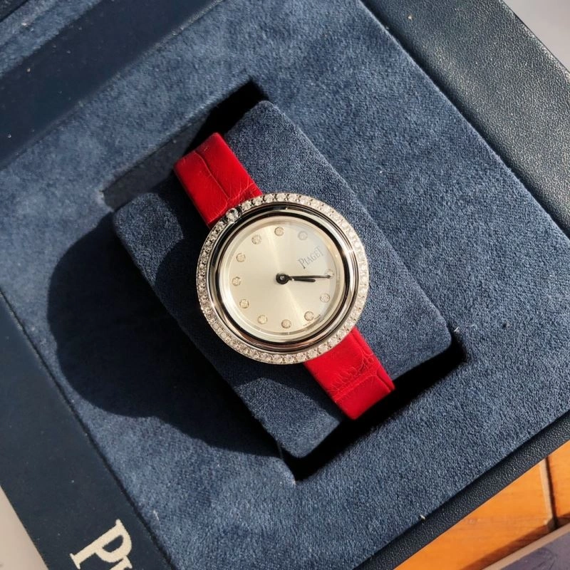 Seasonal PIAGET Watches 198504