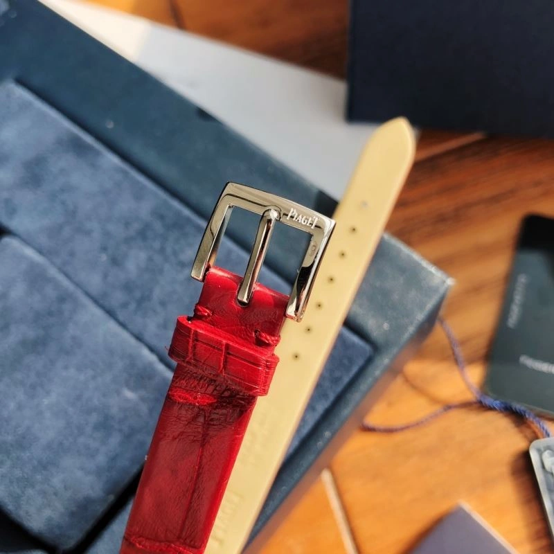 Seasonal PIAGET Watches 198504