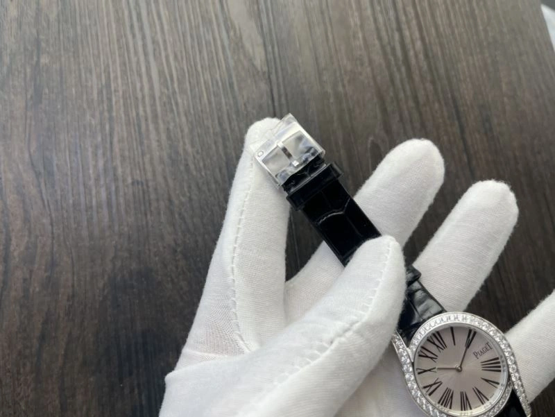 PIAGET Watches FreshLook 198385