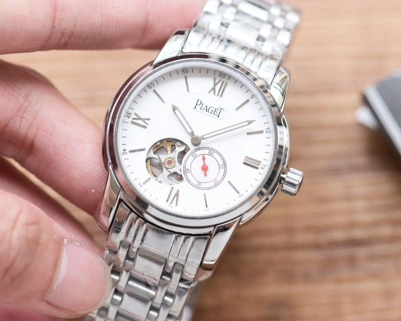 Sleek PIAGET Watches 198452