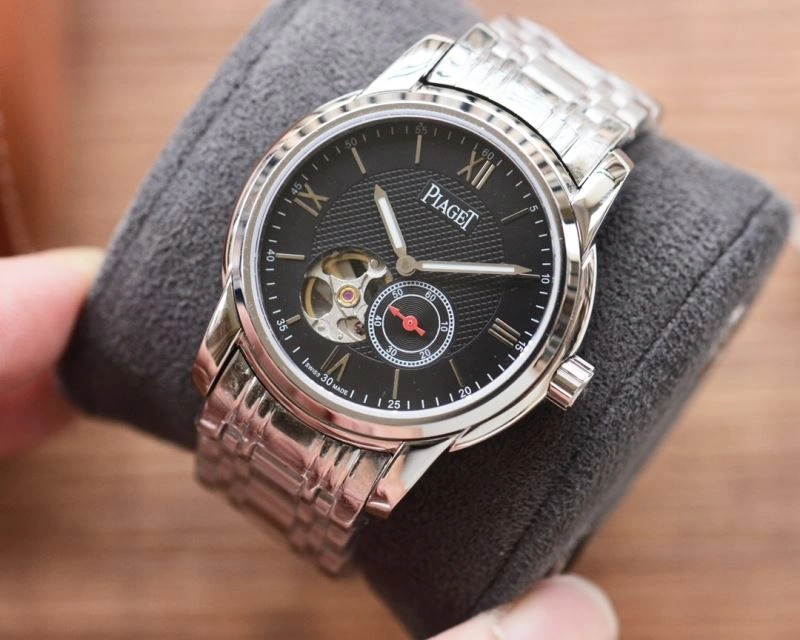 Sleek PIAGET Watches 198452