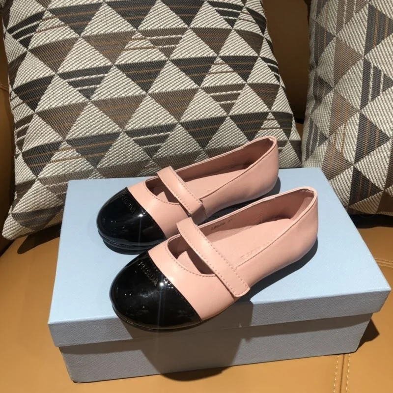 Vibrant PRADA SHOES 30144