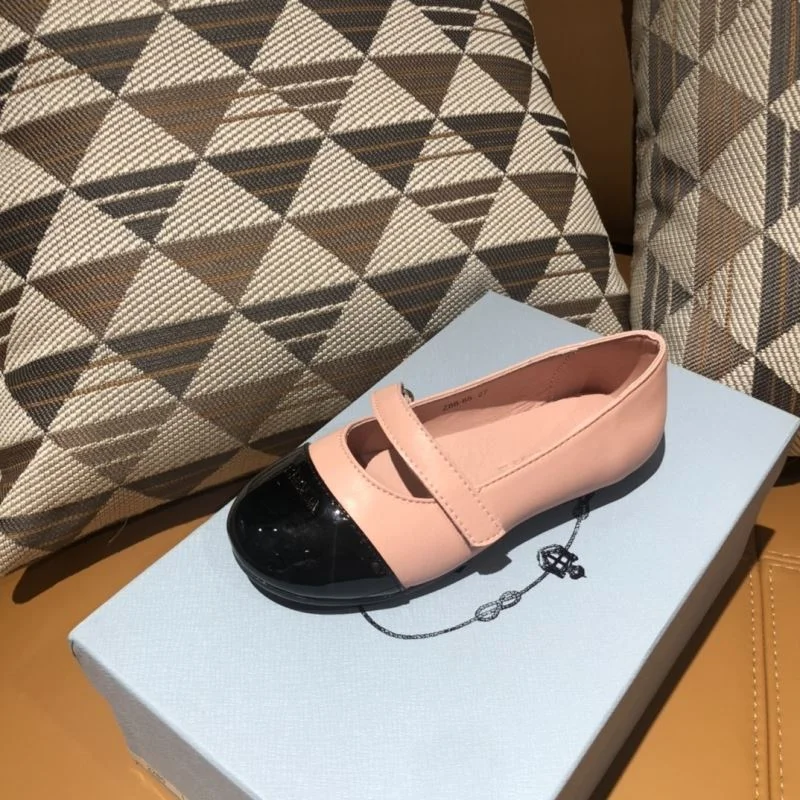 Vibrant PRADA SHOES 30144