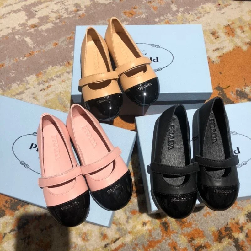 Effortless PRADA SHOES 30143