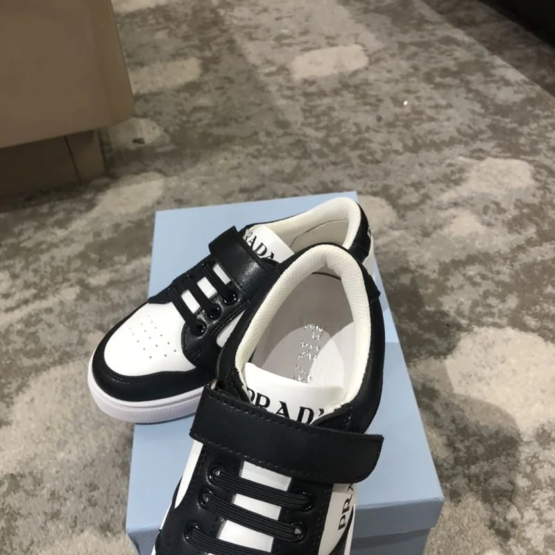 Efficient PRADA SHOES 30125