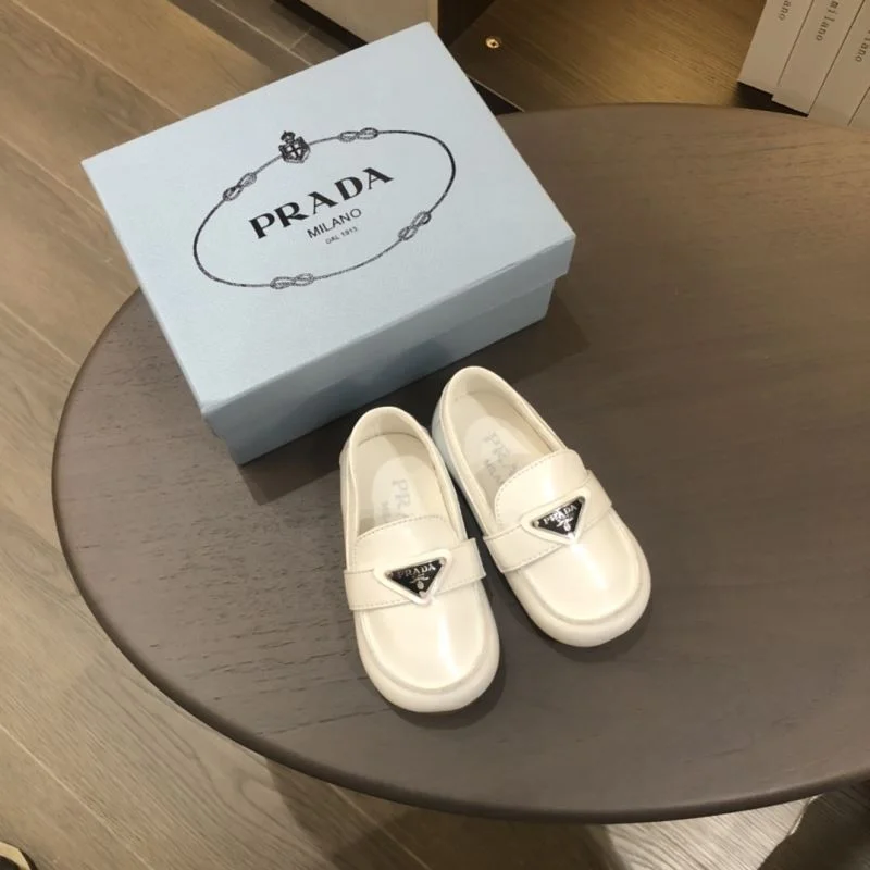 PRADA SHOES Sleek 30003