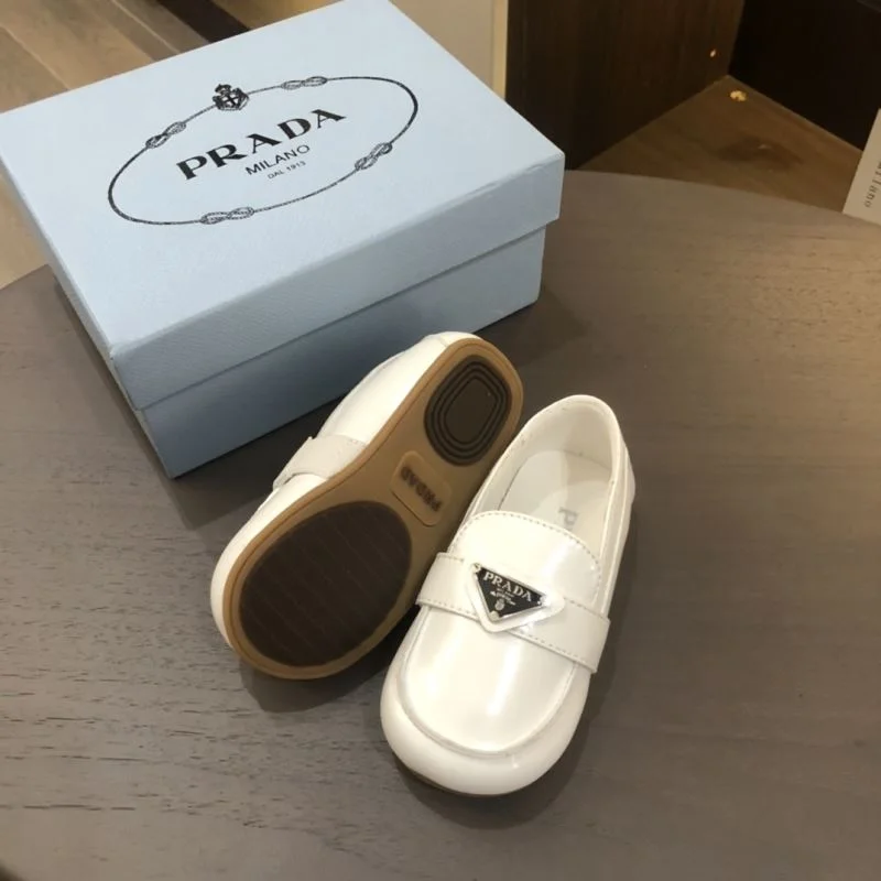 PRADA SHOES Sleek 30003