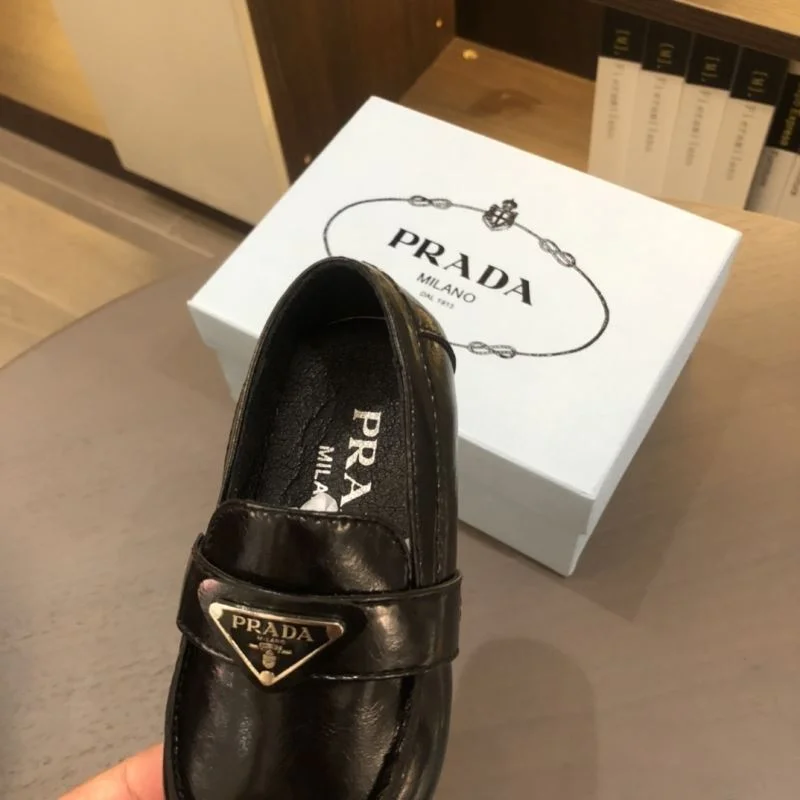 PRADA SHOES OdorResistant 30004