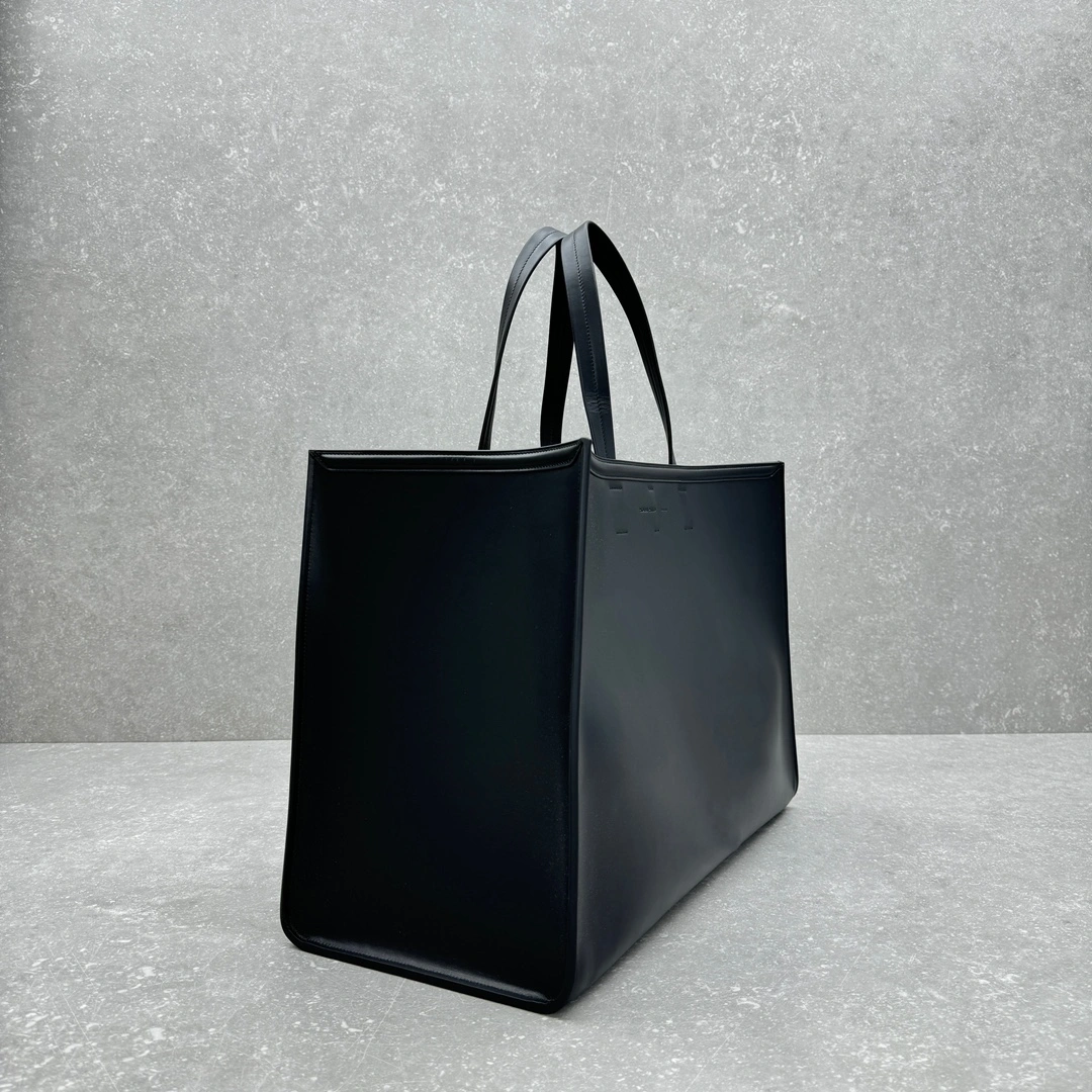 Flexible Phoebe Philo Shopping Bags 69480