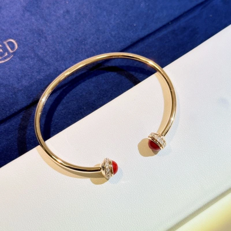 Upgraded Piaget Bracelets 212852