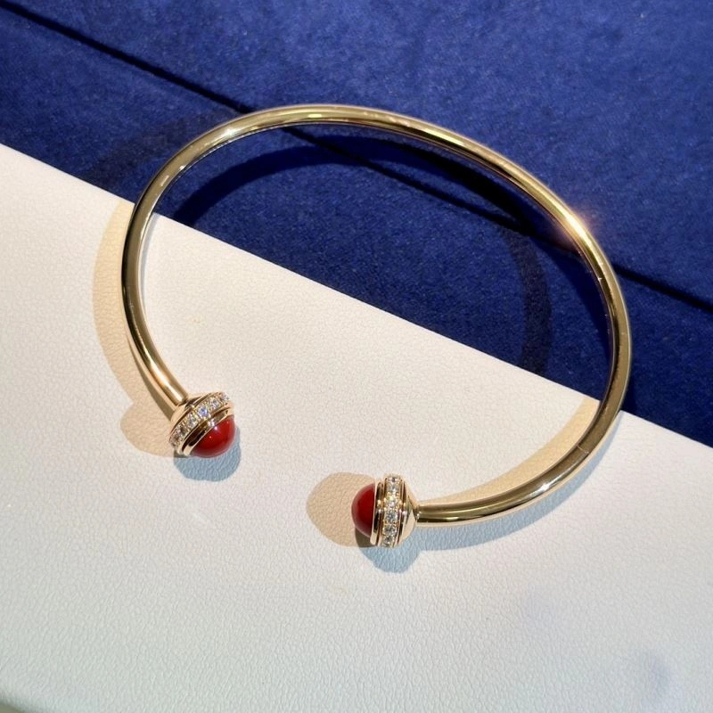 Upgraded Piaget Bracelets 212852