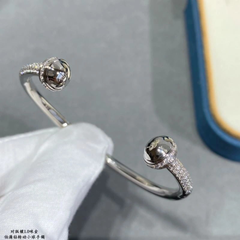Unique Piaget Bracelets 211804