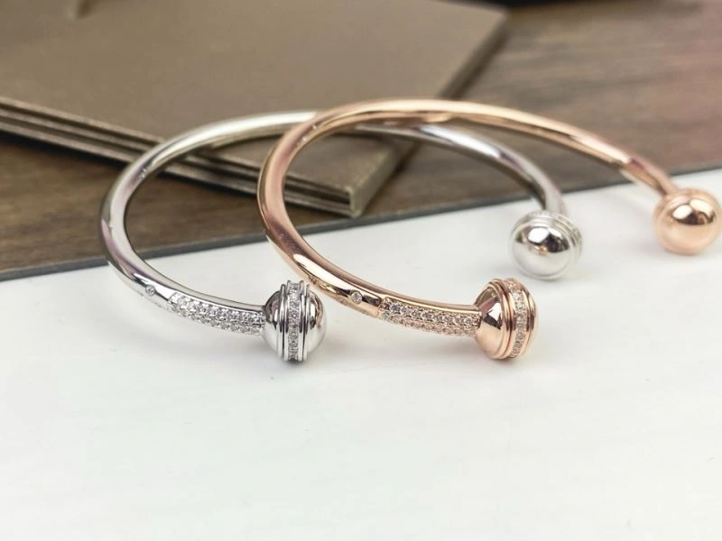Versatile Piaget Bracelets 211119