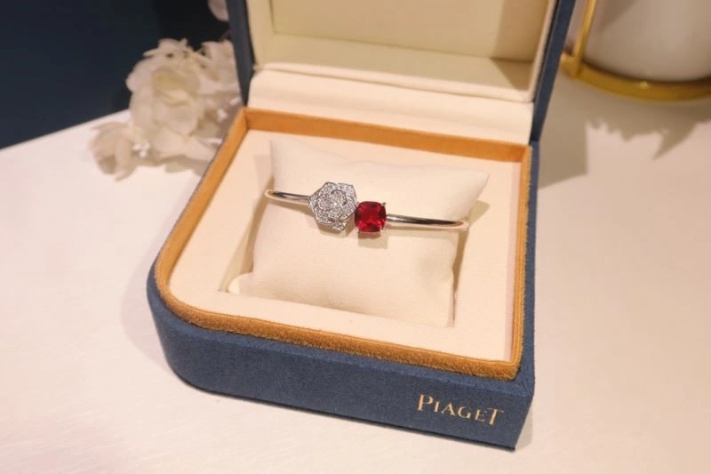 Piaget Bracelets Affordable 210485