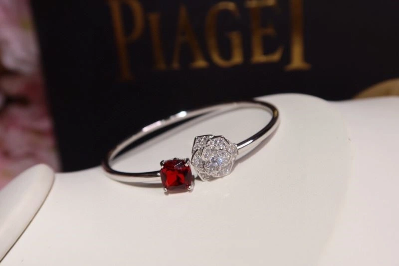 Piaget Bracelets Affordable 210485