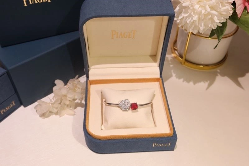 Piaget Bracelets Affordable 210485