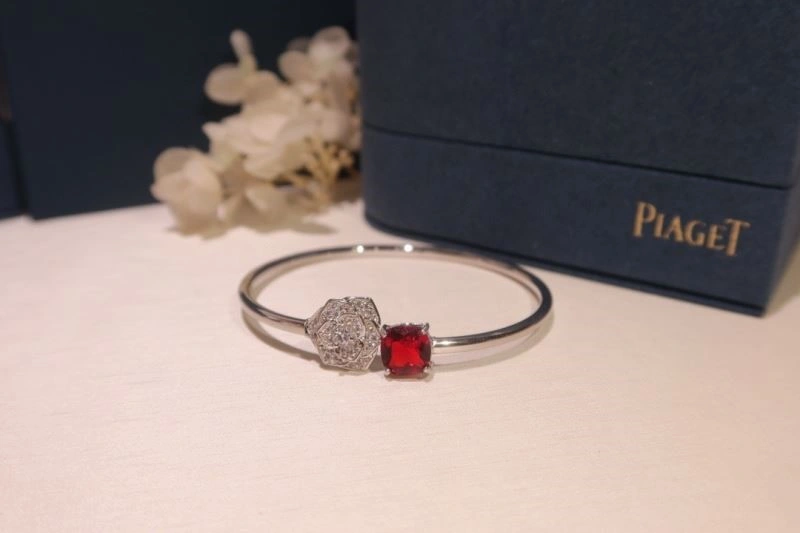 Piaget Bracelets Affordable 210485