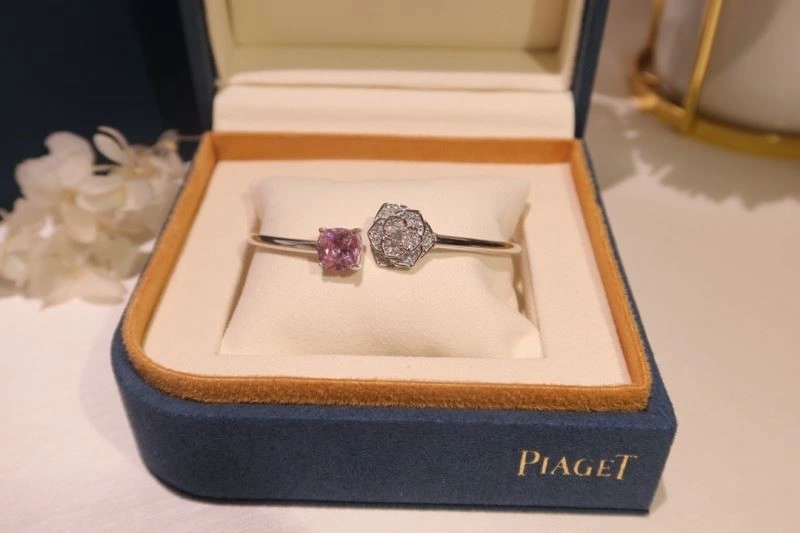 Piaget Bracelets Fashionable 210476