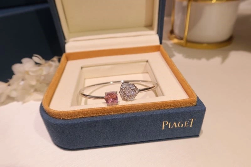 Piaget Bracelets Fashionable 210476