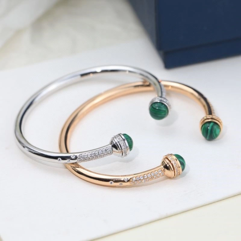 Piaget Bracelets Snug 210482