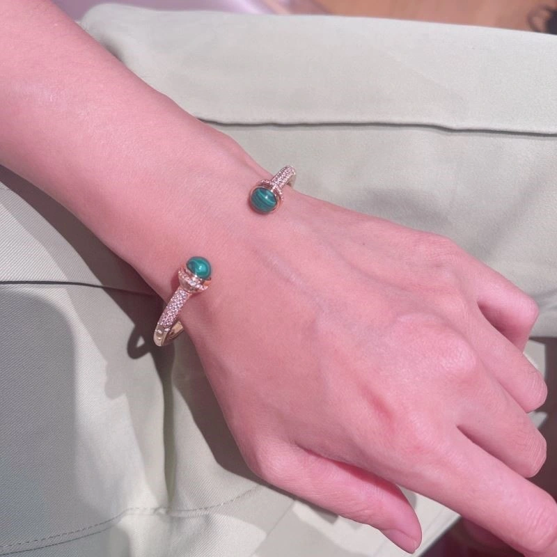 Piaget Bracelets Snug 210482