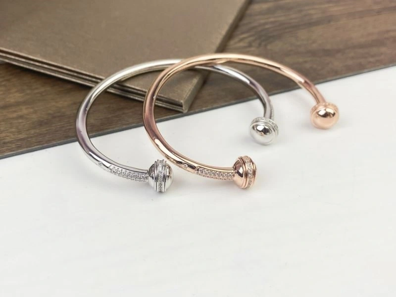 Efficient Piaget Bracelets 209691