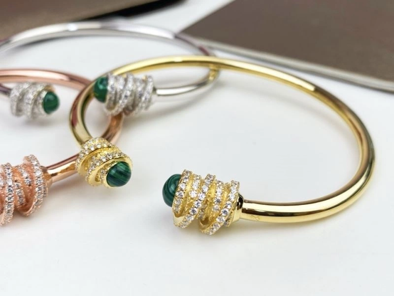 Lightweight Piaget Bracelets 209165