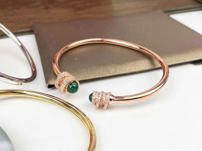 Lightweight Piaget Bracelets 209165