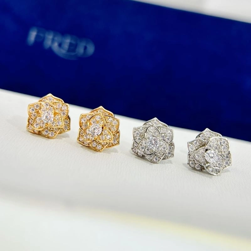 Piaget Earrings DailyWear 213842