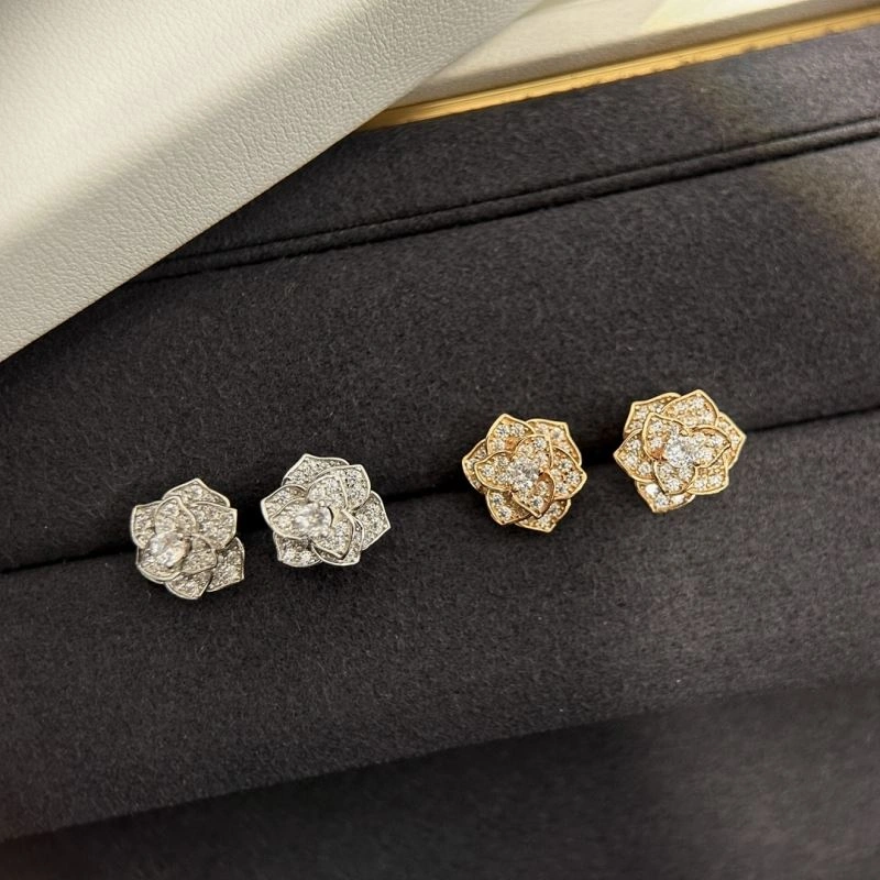 Piaget Earrings DailyWear 213842