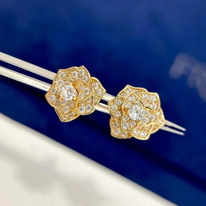 Piaget Earrings DailyWear 213842