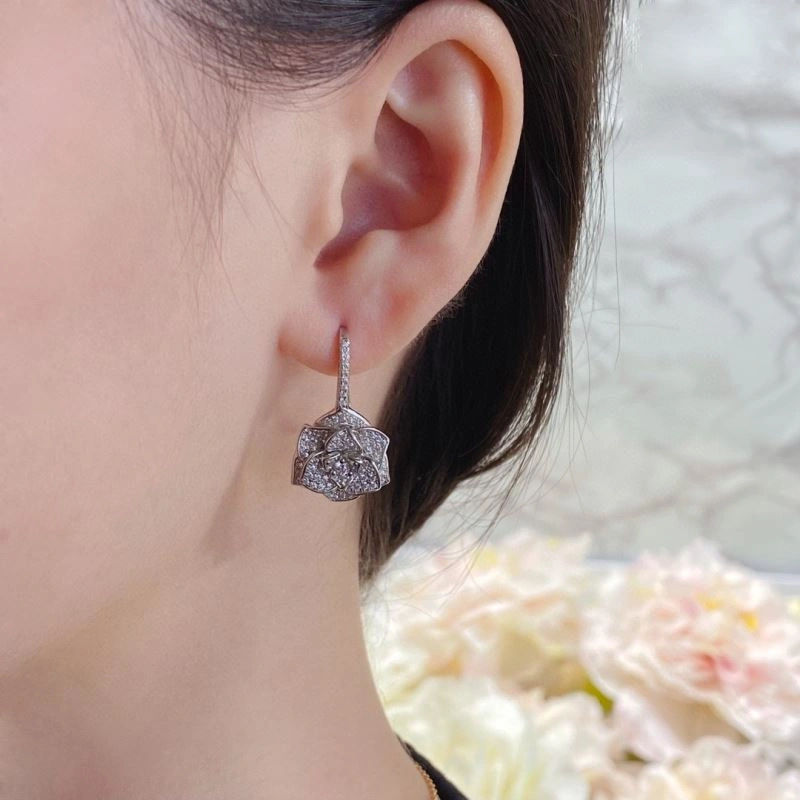 Piaget Earrings Unisex 211786