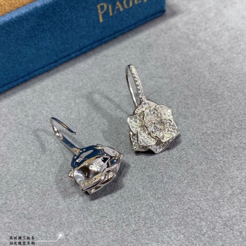 Piaget Earrings Unisex 211786