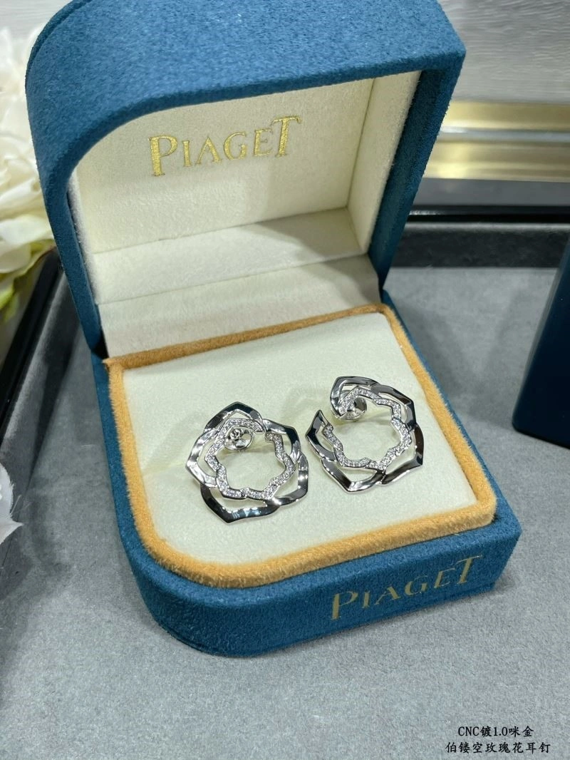 Piaget Earrings Chic 210489
