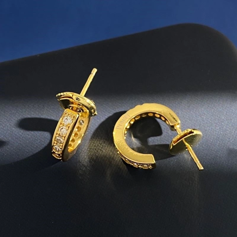 Piaget Earrings Snug 209692